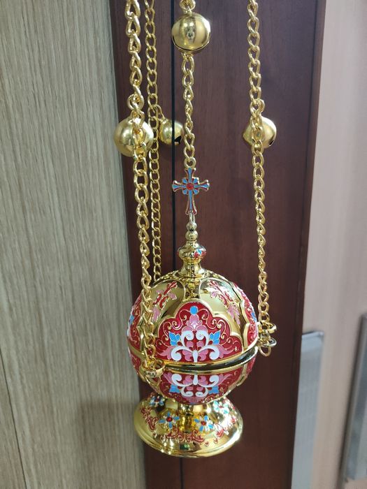 Церковная утварь для алтаря.