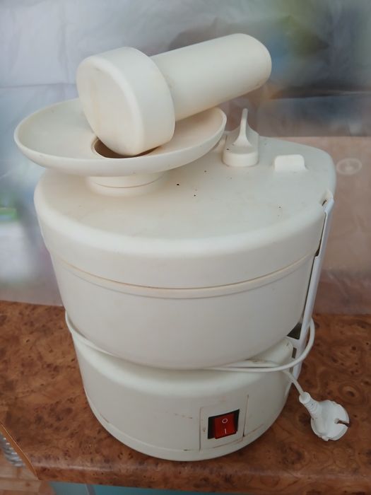 Продаю соковыжималку .