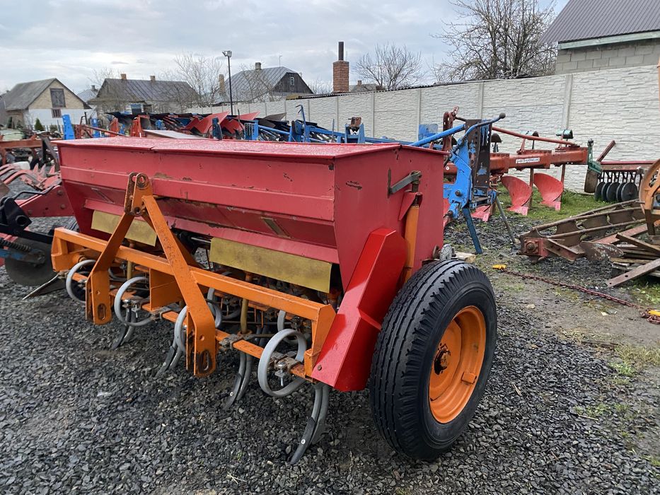 Сівалка дискова з міндобривом Simulta 2 м  Сімульта