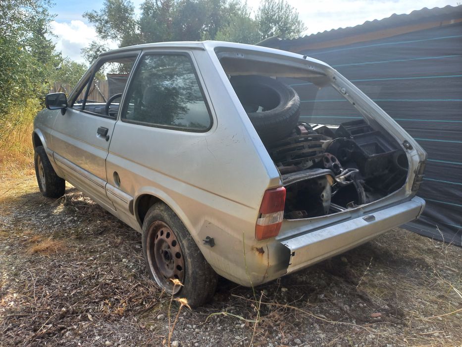 Ford Fiesta MK II para peças