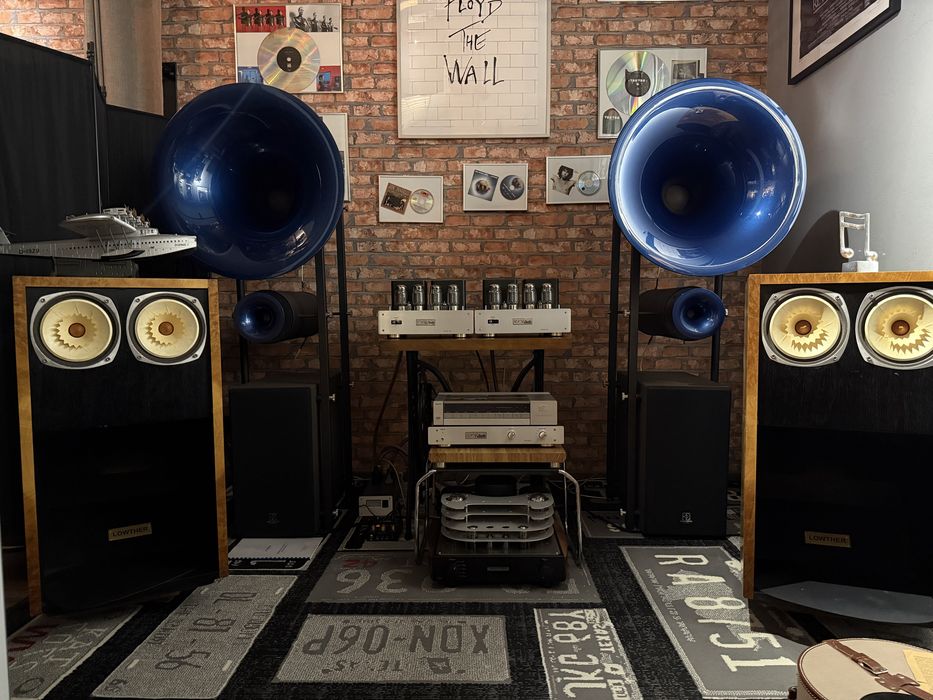 Studio Retrospekcja znakomite kolumny LOWTHER