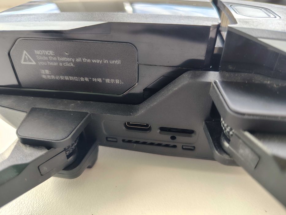 Дрон Mantis Q Yuneec