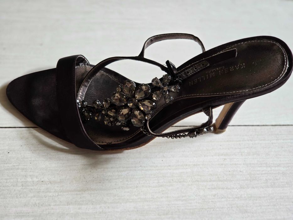 Sandały Karen Millen r. 37 – satynowe z ozdobnymi kryształkami, eleganckie