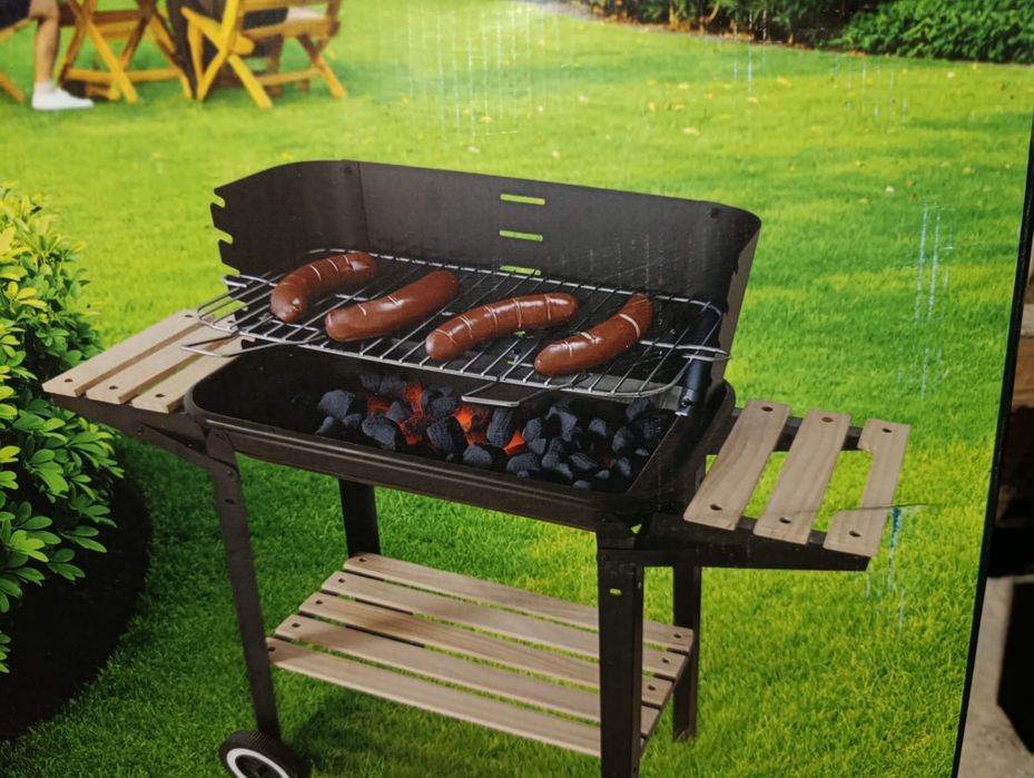 Nowy grill ogrodowy
