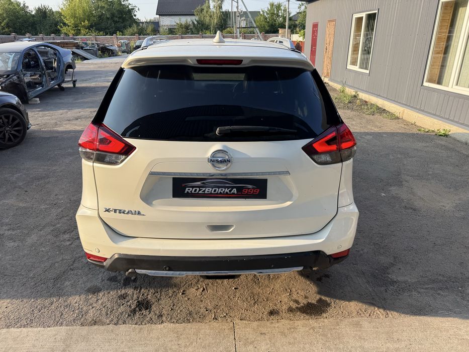 Розборка Nissan Rogue шрот запчастини бампер фара двері X-Trail T32 17-21р рестайлінг розбірка Рог фонарь салон кришка багажника QAB дверь Х трейл Т32