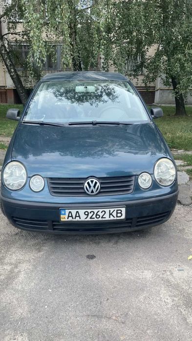Авто Volkswagen Polo 2004