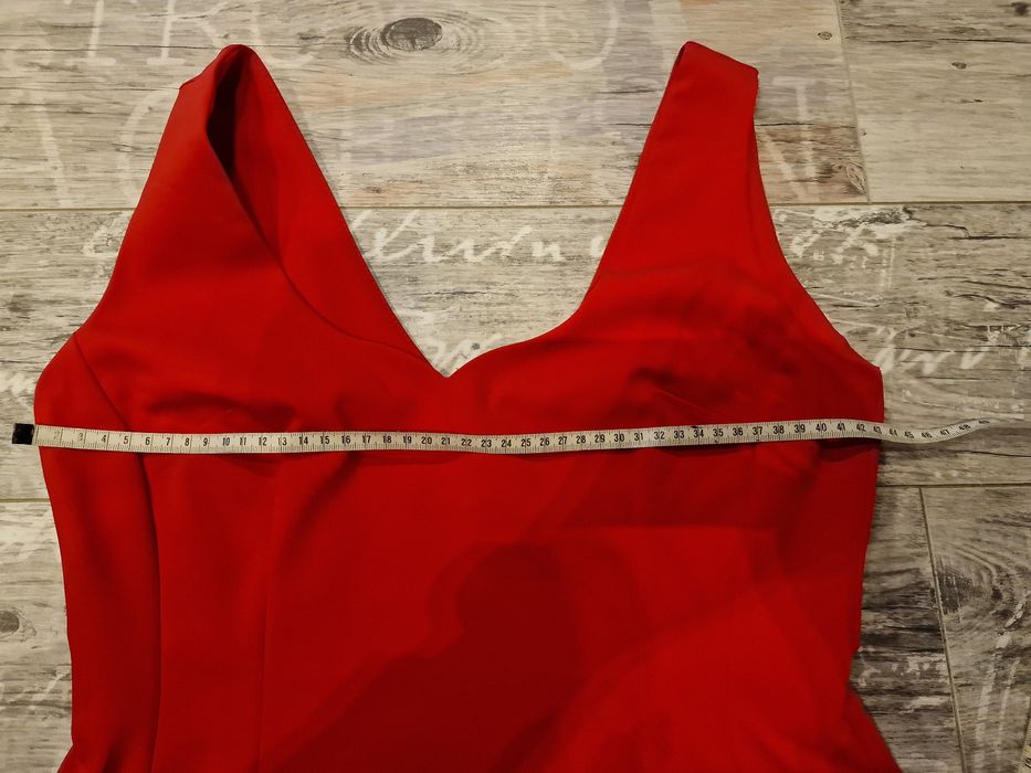 Sukienka czerwona r.40