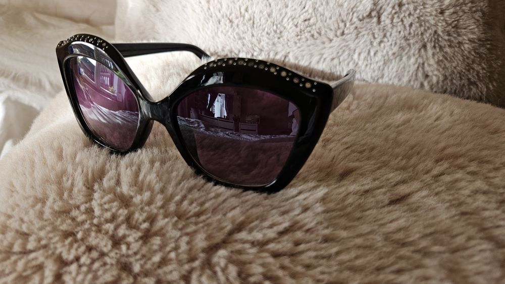 Okulary przeciwsłoneczne z cyrkoniami