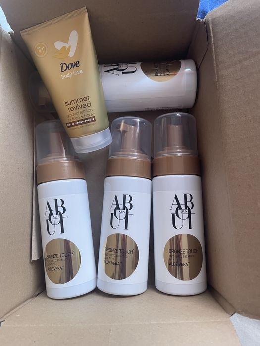 Мус-автозасмага About sun і Крем-лосьйон автозасмага Dove