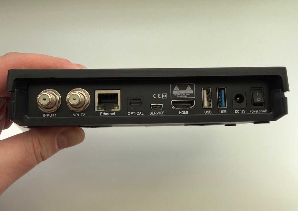 Спутниковый ресивер тюнер премиум класса Dreambox ONE Ultra HD 4K, Android, Linux Enigma2
