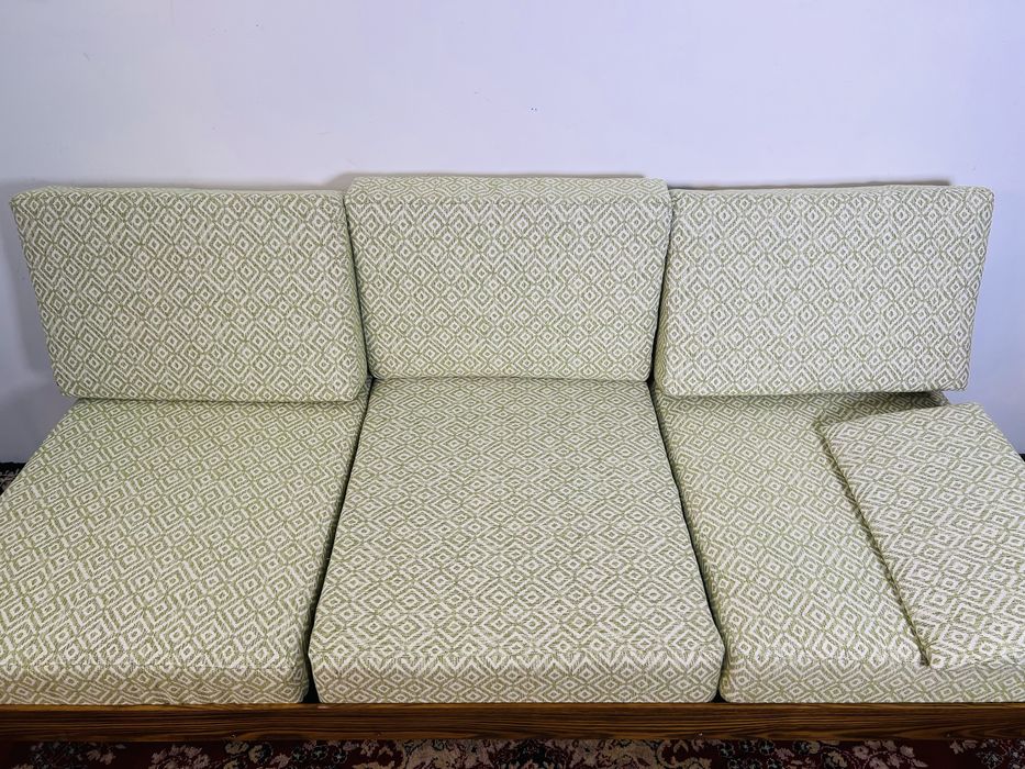 Kanapa PRL Tatra rozkladana mid moder century lata 60 dąb mat retro
