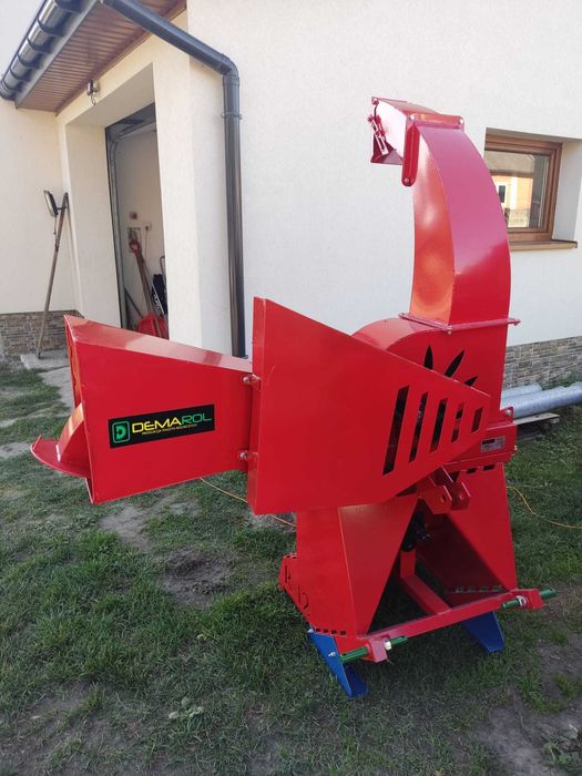 Rębak rozdrabniacz do gałęzi bębnowy