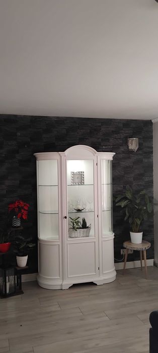 Witryna kredens drewniany stan perfekcyjny