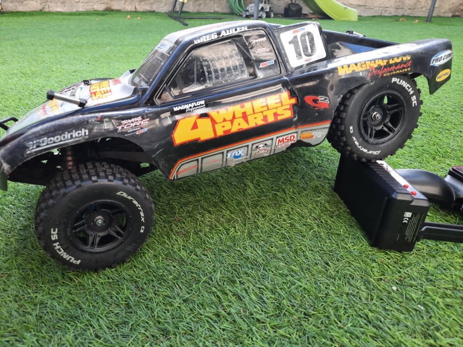 Traxxas slash 4x4  1/10