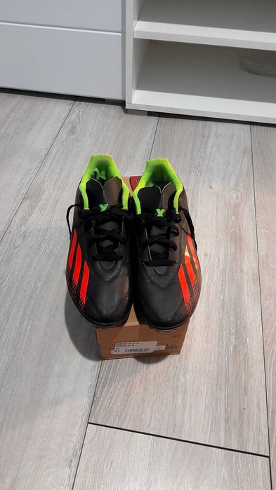 Buty halówki do piłki nożnej adidas predator