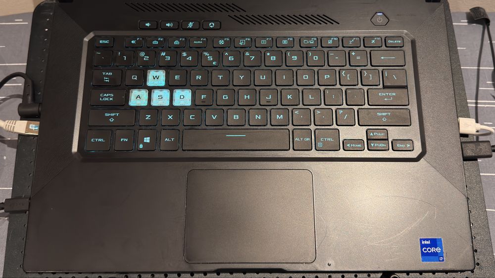 Laptop gamingowy - Asus TUF Dash F15 i7-11370h (4rdz/ 8wąt) / 3060 6GB / 1 TB SSD / 16GB RAM / WIN 11 HOME / 144HZ