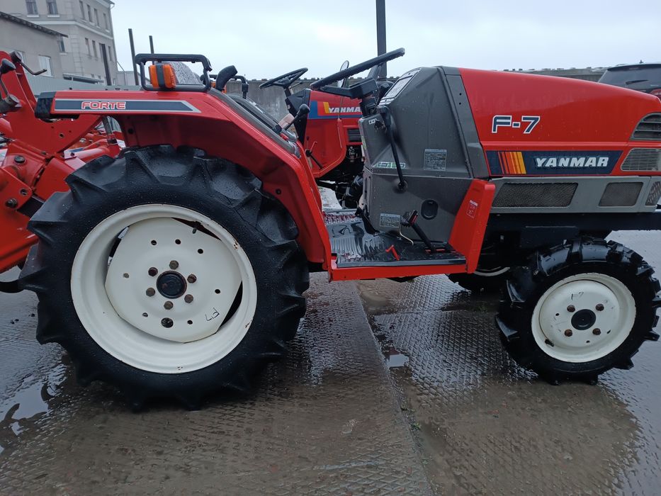 Японський мінітрактор.Трактор.