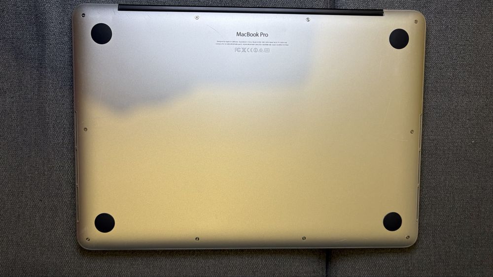 Vendo Macbook pro retina 2013 i5 256 GB e 8 de  Ram