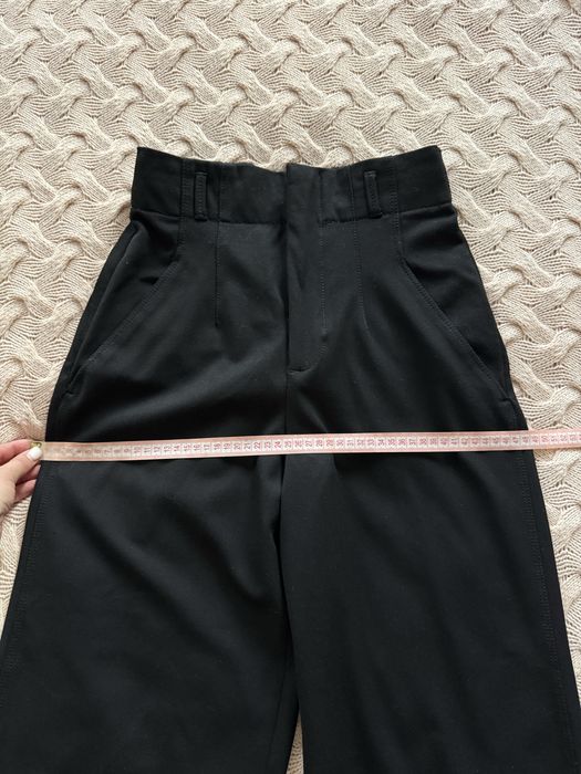 Класичні чорні штани Zara