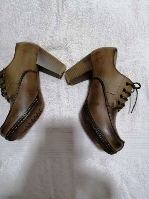 Sapatos em pele, Guimarães, t. 36, Novo