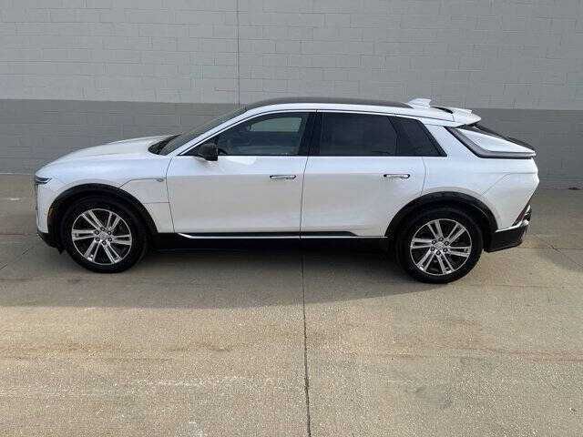2024 Cadillac LYRIQ
