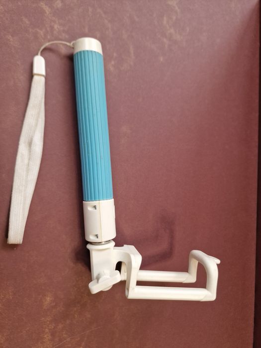 Селфи палка. Подходит даже ля самых больших телефонов!(