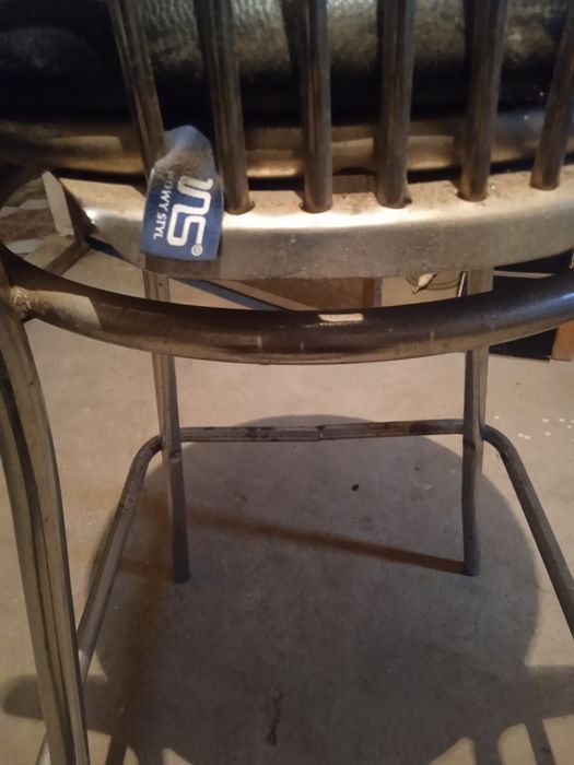 Продам барные стулья