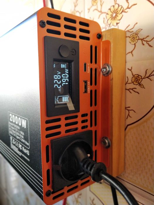 Inversor Onda Senoidal Pura 12/24/230V — 1000W / 1500W / 2000W + LCD