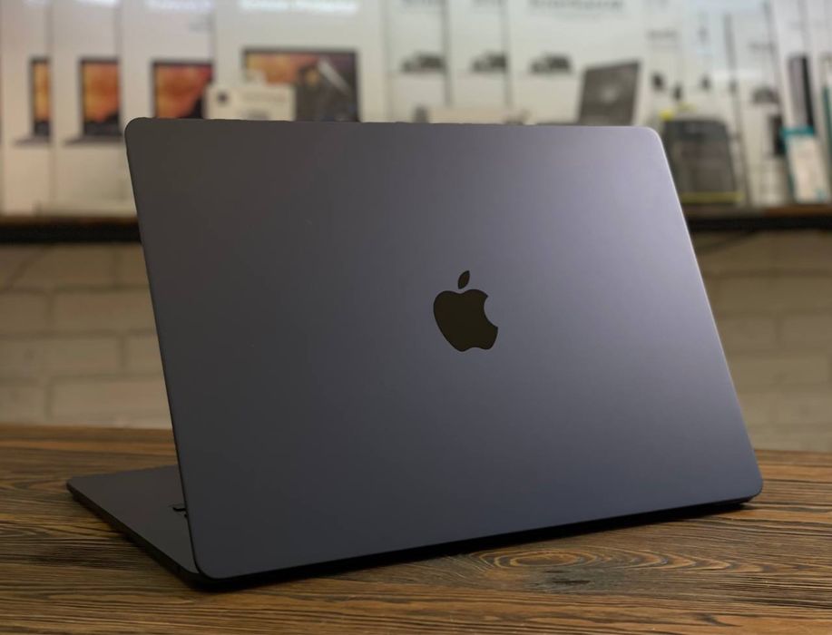 MacBook Air 15" M3 2024 Midnight 8/256 Gb (MRYU3) Магазин Гарантія