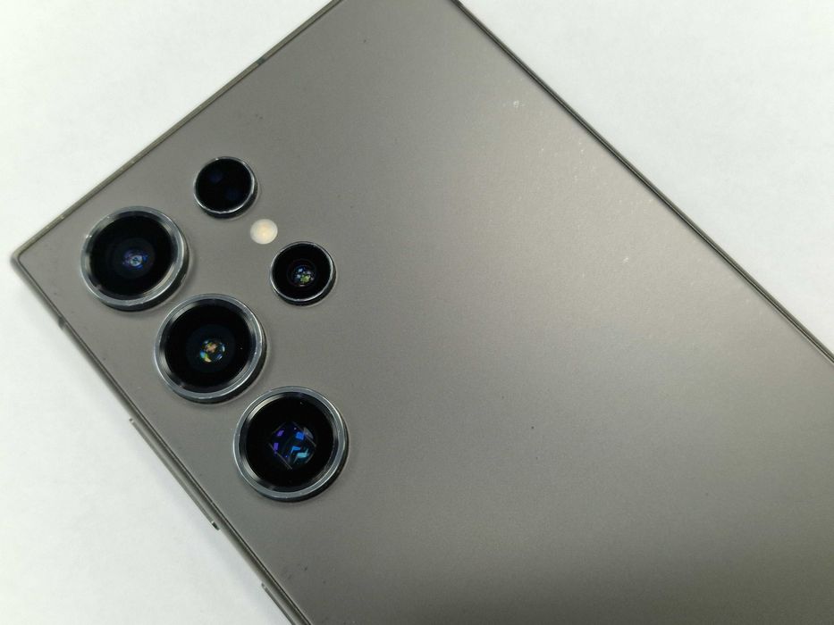 Samsung Galaxy S24 ULTRA/ 12GB/ 512GB/ Titanium Black/ Grade A- + ładowarka/ Gwarancja