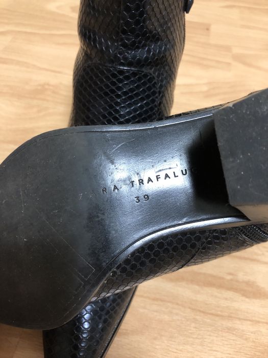 Женские полусапожки ZARA