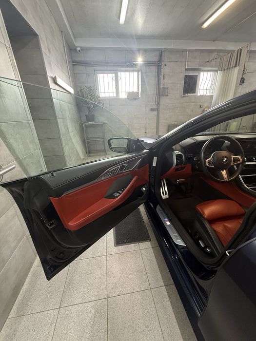 BMW 840D офіційний автомобіль