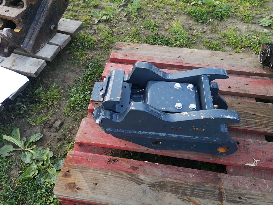 Szybkozłączka JCB Komatsu CAT Volvo Takeuchi Doosan Kubota Case
