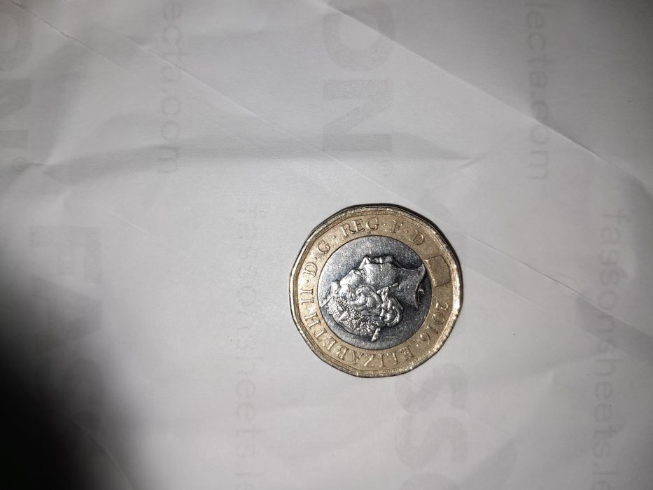 Moeda One Pound  2016