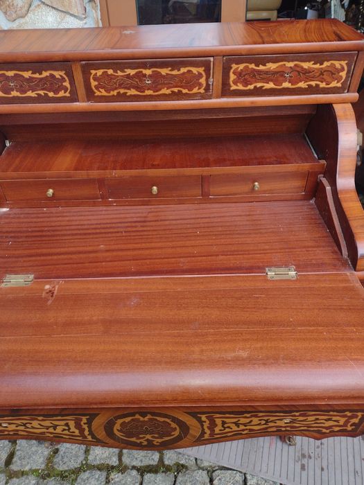 Sekretarzyk w stylu Ludwika