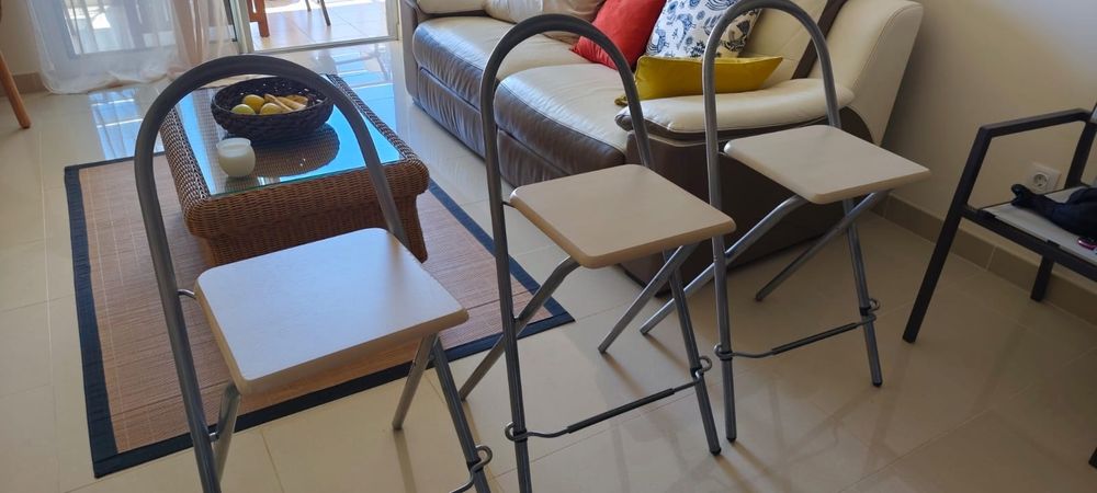 4 cadeiras altas bar