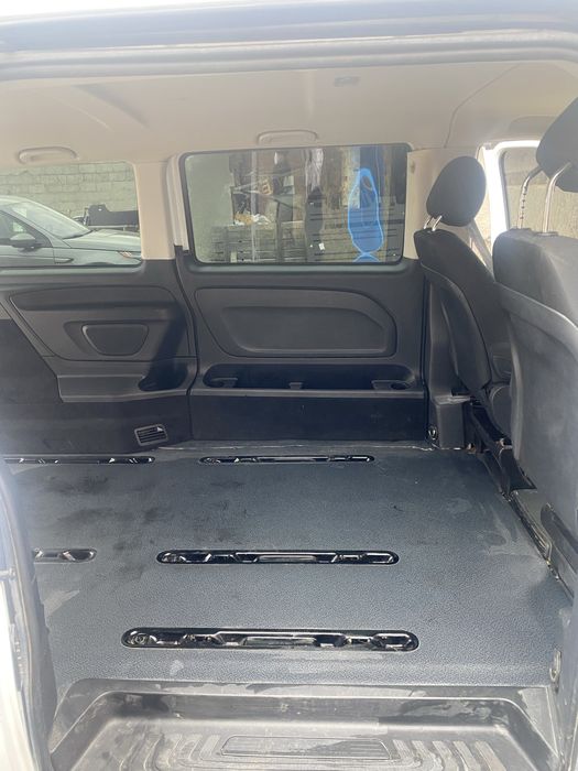 Салон на віто 447