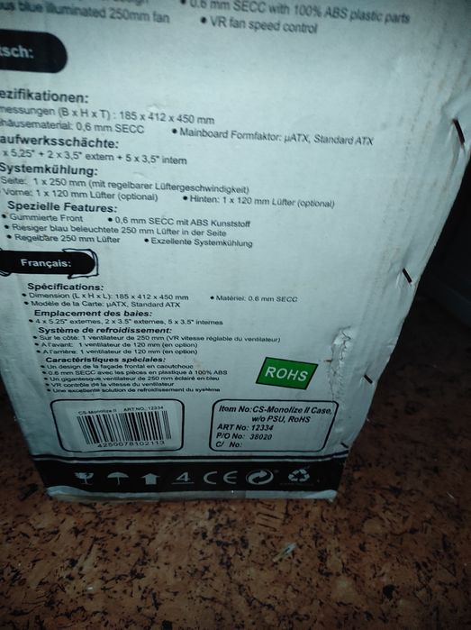 Torre de Computador e outra Torre para Computador