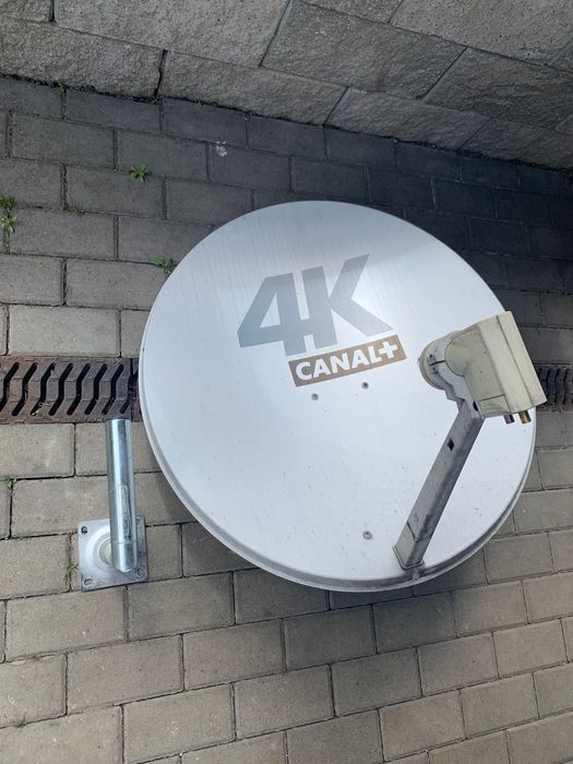 Talerz  i konwerter satelitarny canał plus