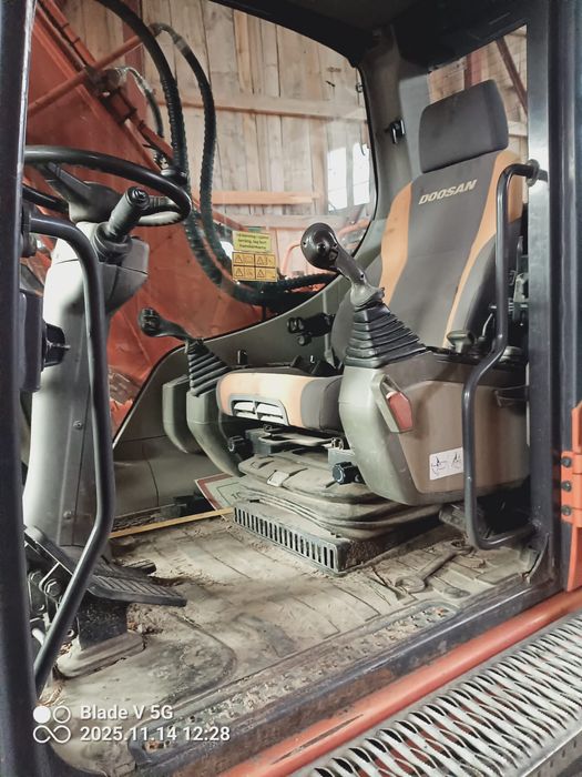 Sprzedam koparkę obrotową doosan