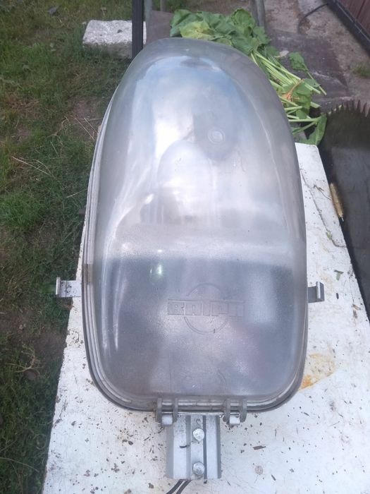 Вуличний світильник

"Ватра"