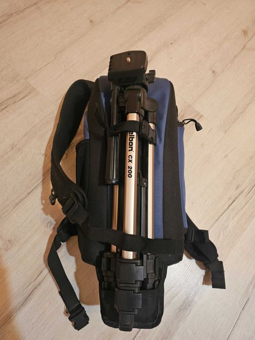 Продам Olympus E- 420