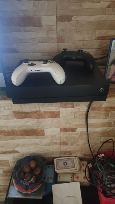 Xbox one x 1T warto polecam !! Bez wad