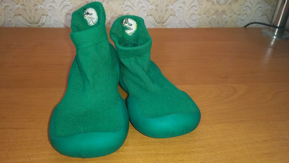 Носки с подошвой