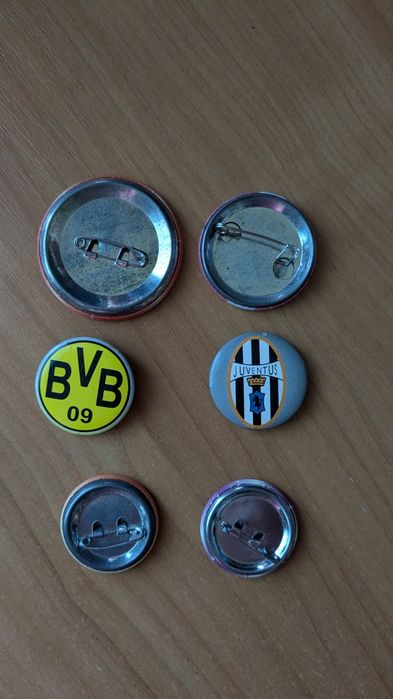 Значки футбольних клубів