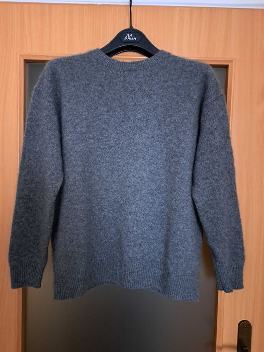 Markowy sweter z kaszmirem r. M