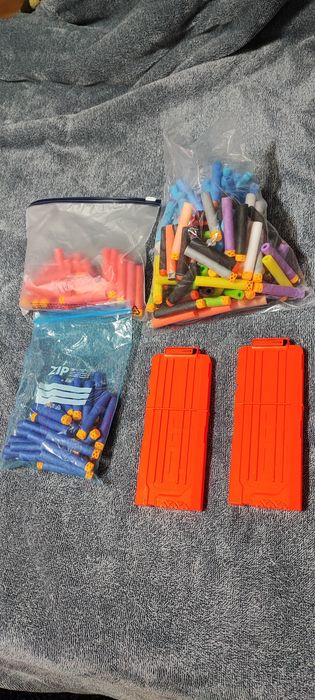 Pistolas NERF e acessórios