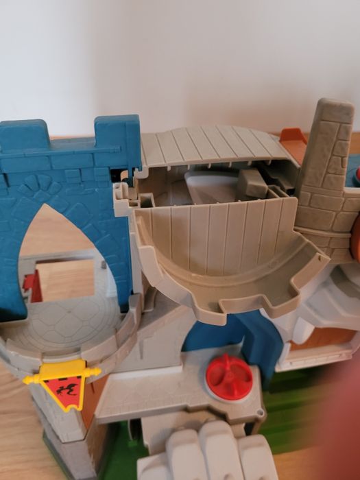 Zabawka dla dzieci Fisher Price Królewski zamek lwa