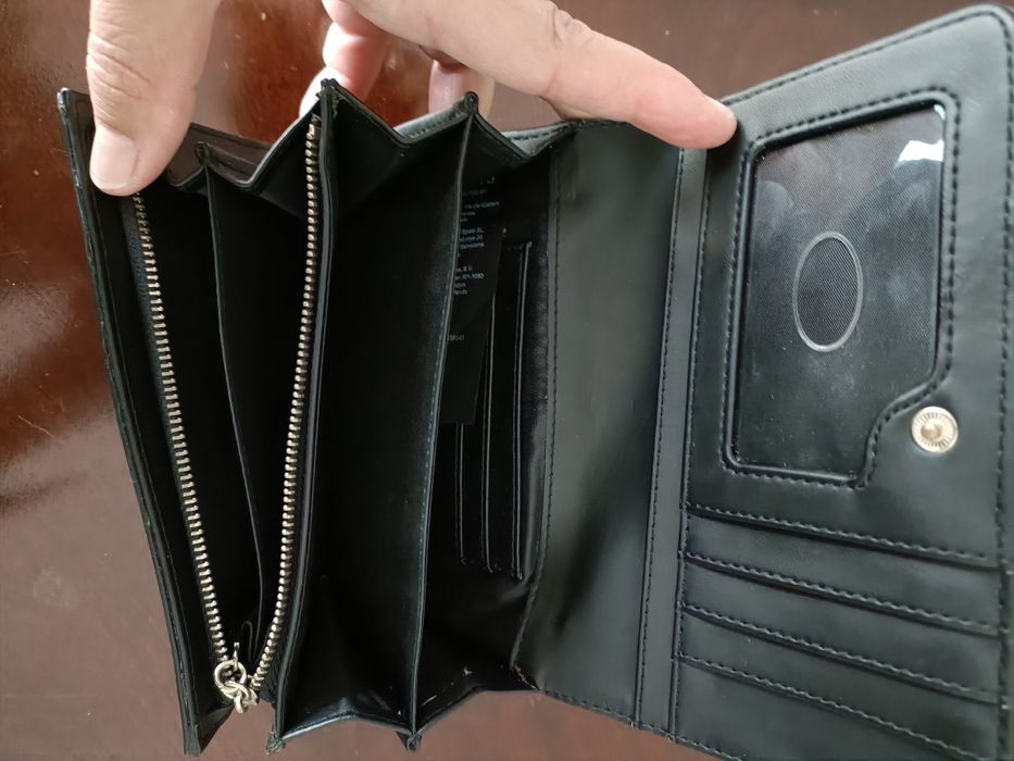 Carteira de senhora da Guess