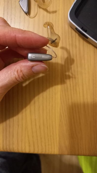 Слухові апарати ReSound moxi 2, Siemens Lotus 23m